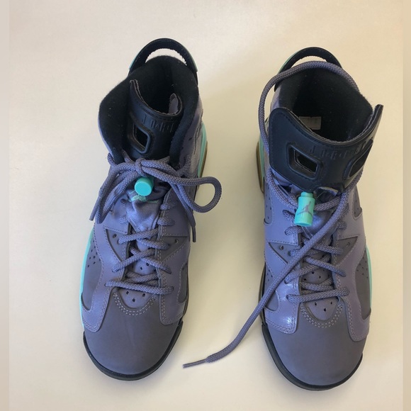 AIR JORDAN HIGH TOP BASKET SNEAKERS IN SIZE 5.5 big girl or women - Picture 8 of 9